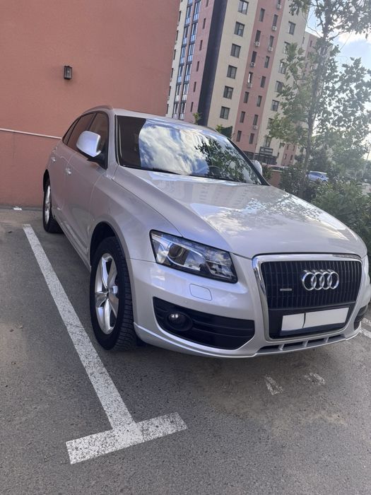 Audi q5 3.0 an 2011 si Ford Customs 2015 8+1 full