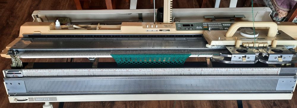 Продам вязальную машину brother kh 940