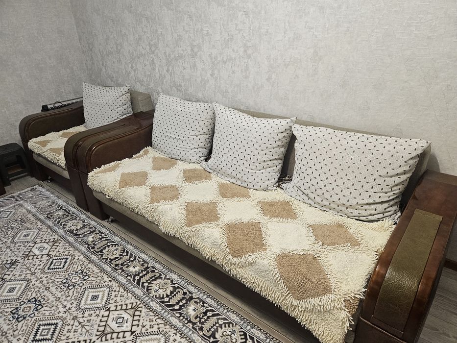 Продам Диван с креслом  б/у