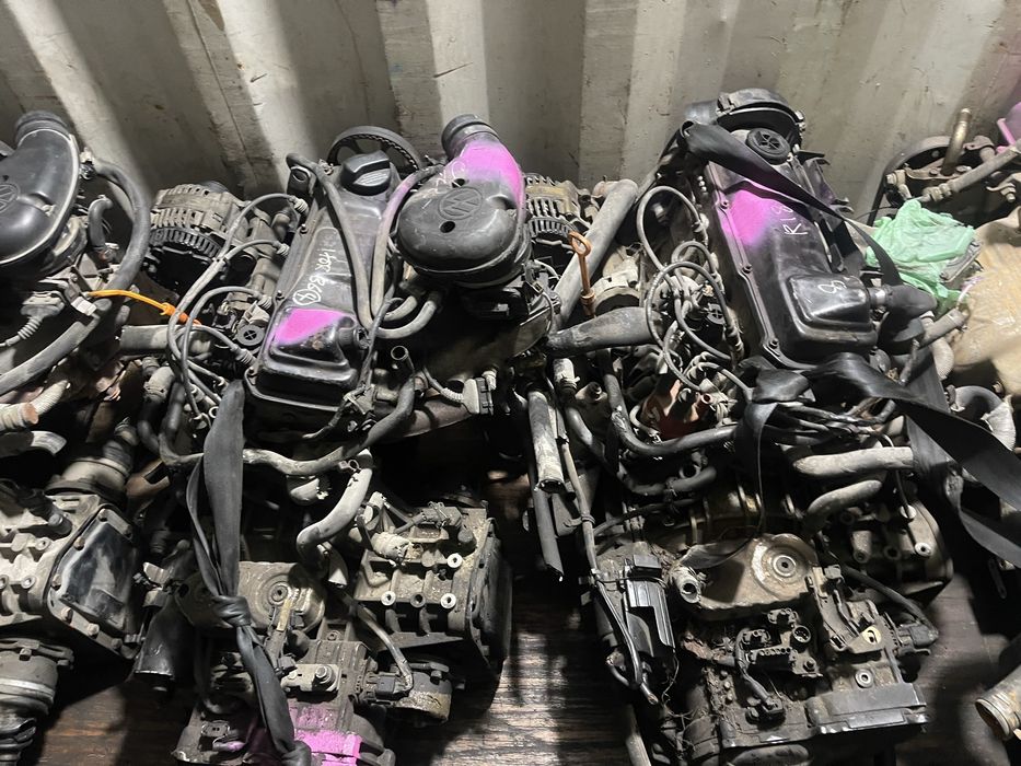 Двигатель контракный Фолсваген Голф 3 Пассат