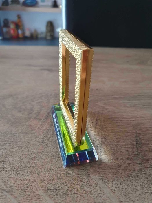 Dubai Frame auriu | Decoratie frumoasa din Emirate | Cadou perfect