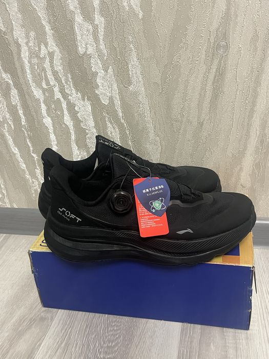 Оригинальные кроссовки от Li-ning