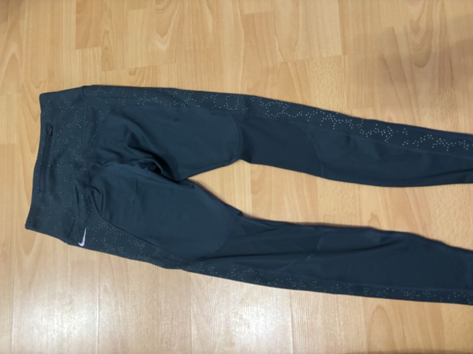 Клинове OYSHO и NIKE