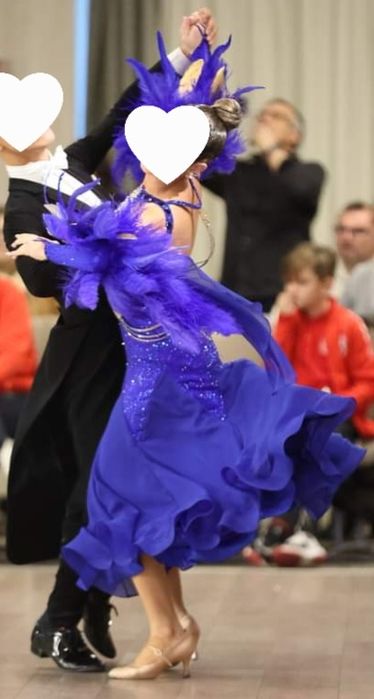 Vând rochie dans sportiv standard