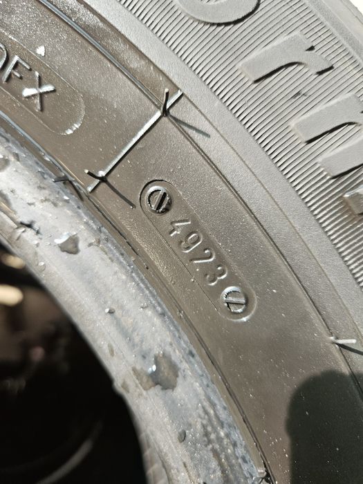 Гуми 225/65/16С Бусови