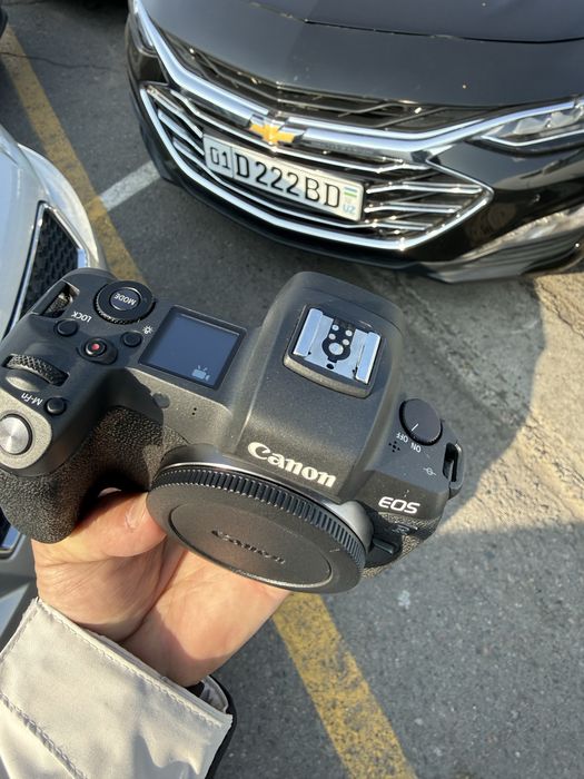 Canon R bady      4K