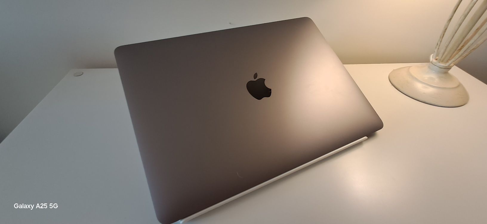 MacBook Pro A1708