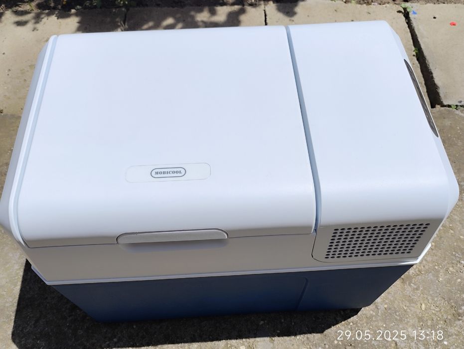 De vanzare frigider auto cu compresor