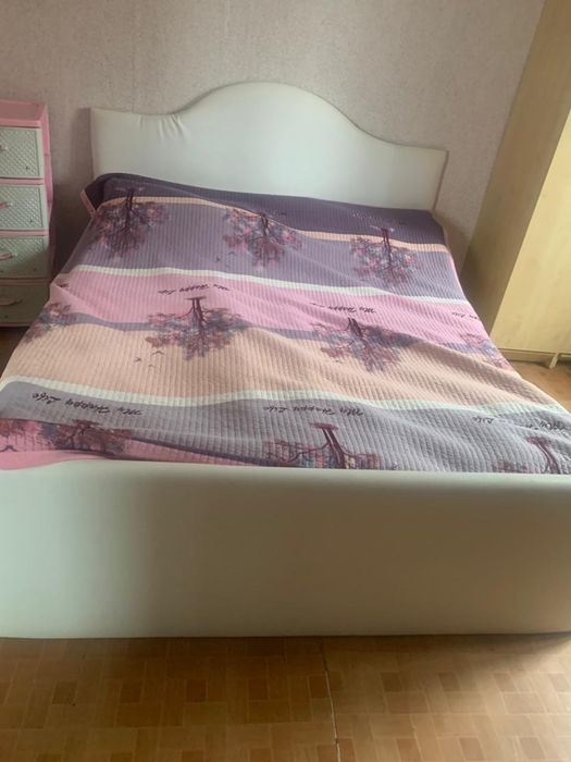 Продам кровать двухспальную