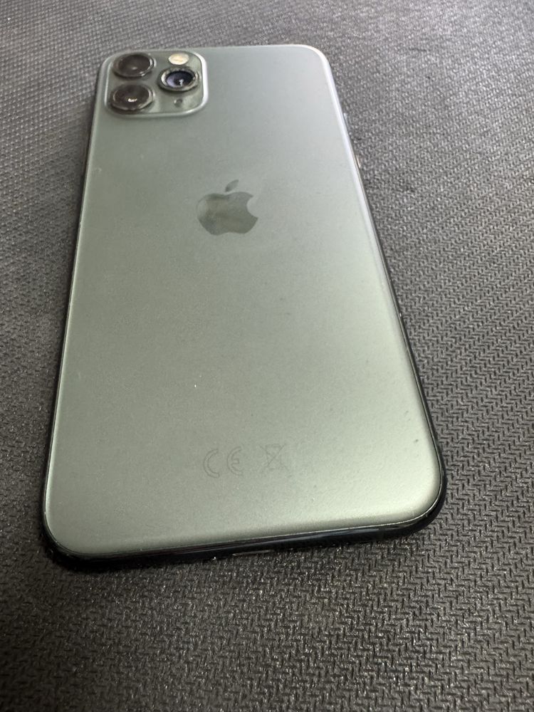 iPhone 11 Pro 128gb - заключен с iCloud