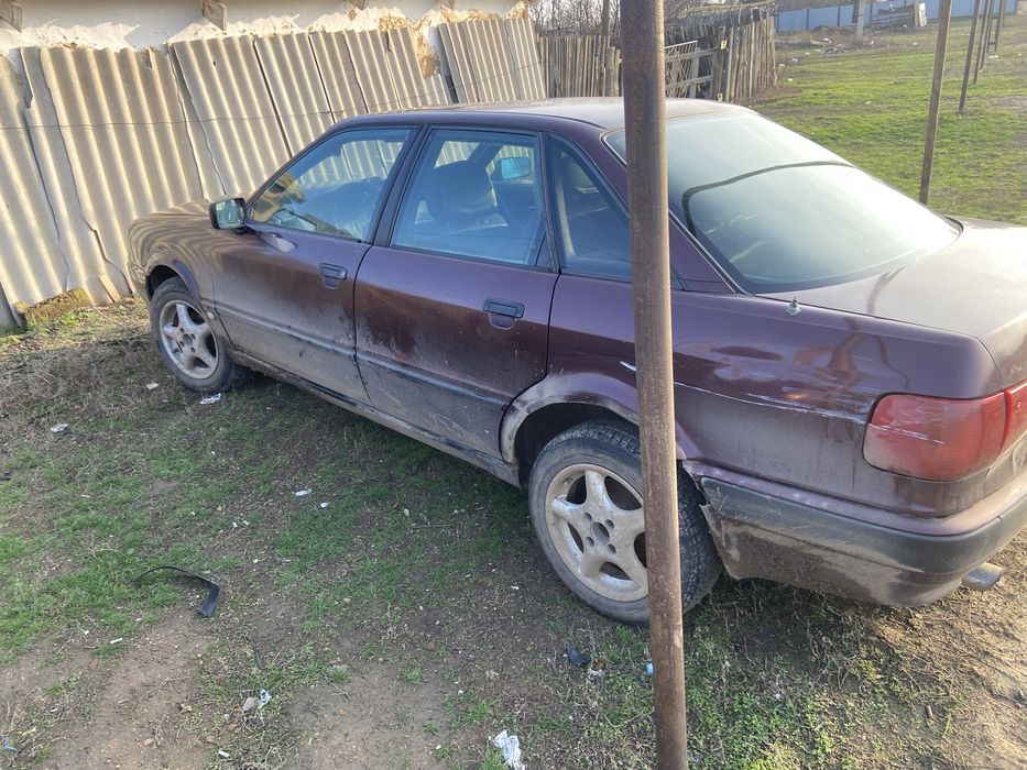 Продам или обмен ауди б4 моно