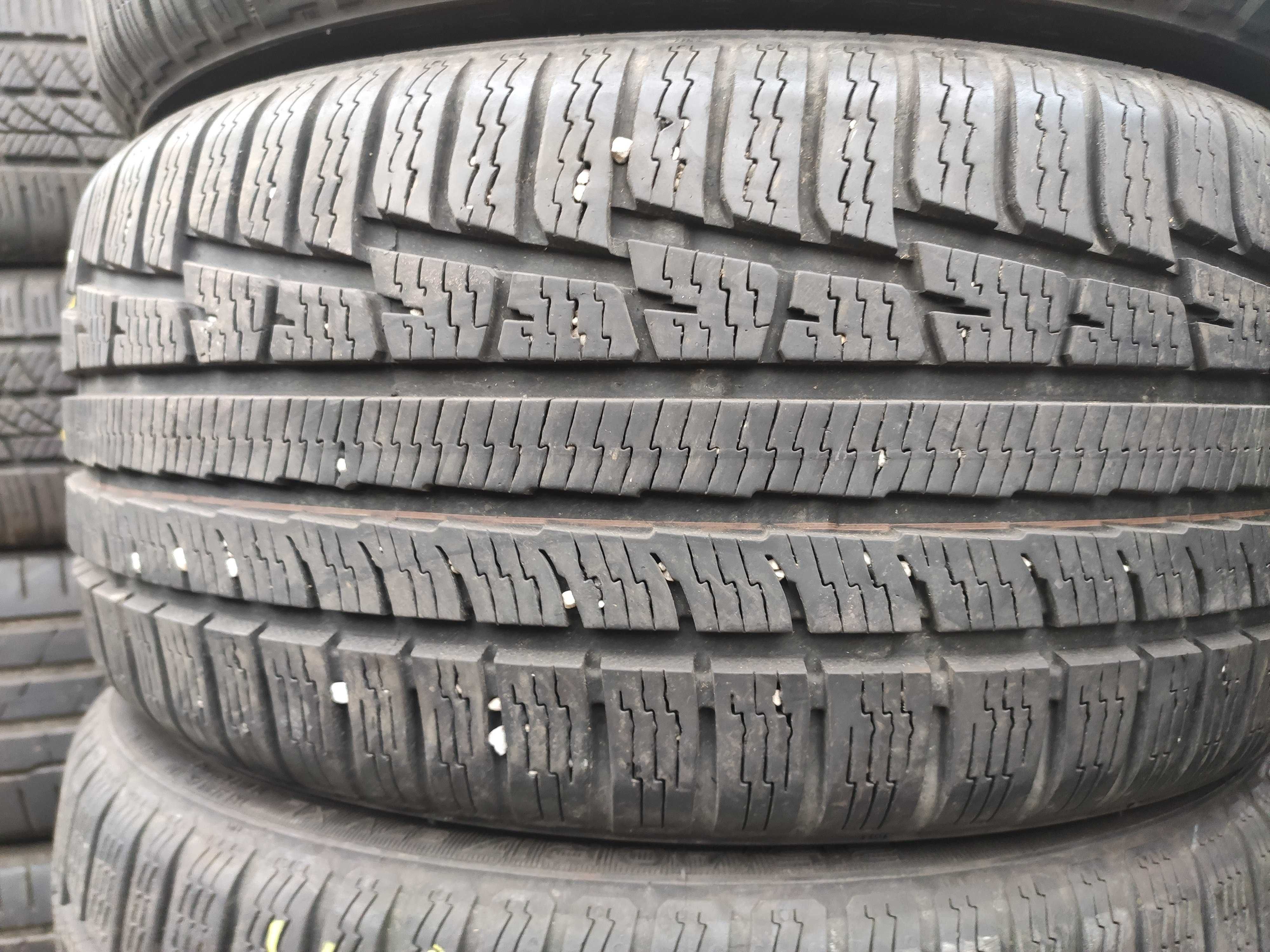 4бр Всесезонни гуми 215 40 17 - Nokian