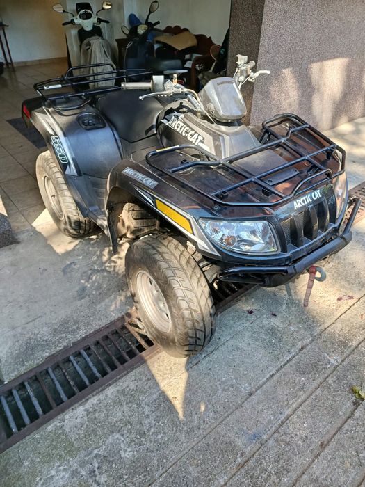 Arctic Cat 550 4x4 an fabricatie 2012