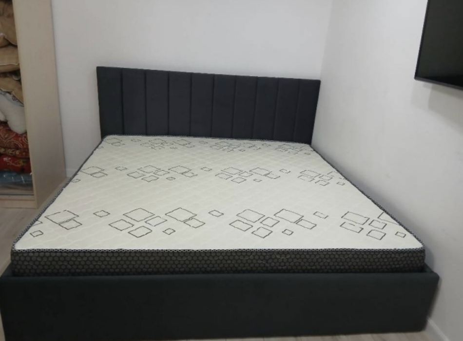 Кровать двуспальная 200*200