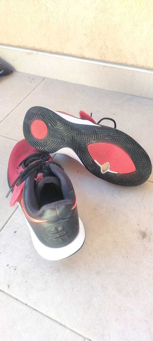 Nike Kyrie Flytrap II – баскетболни маратонки