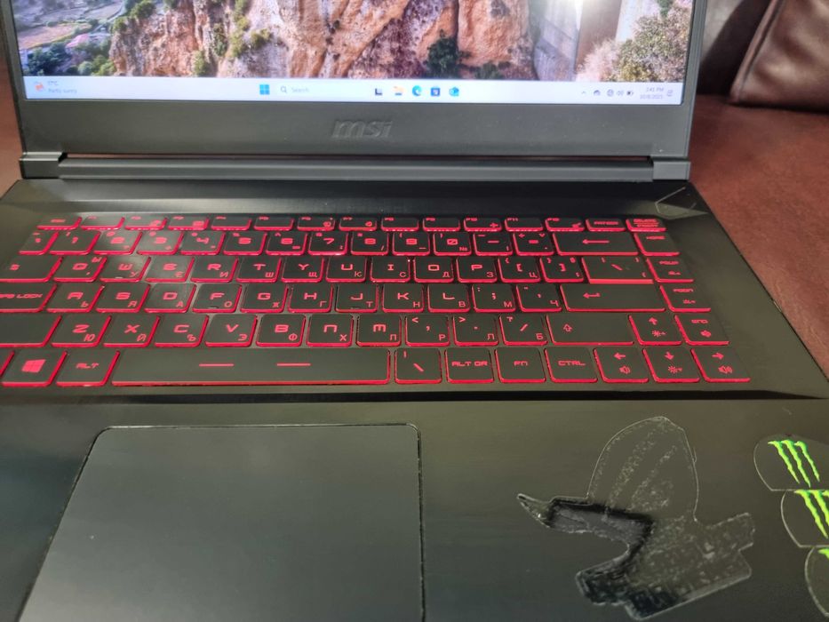 Геймърски Лаптоп MSI GF63 NVIDIA GTX 1050Ti