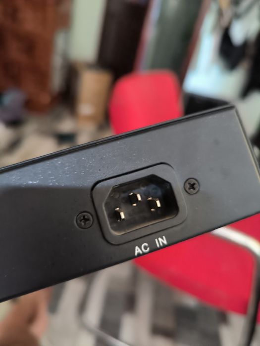 Ethernet Switch 24 porturi