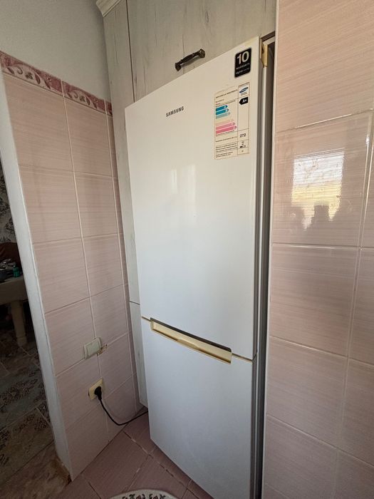 Продам холодильник б/у
