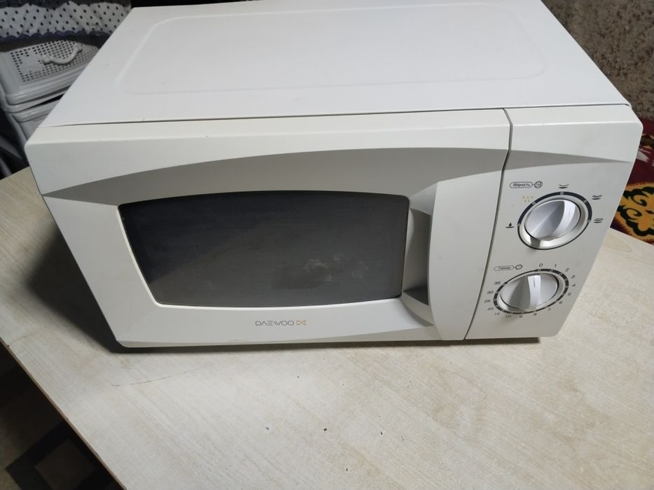 Продам микроволновоку в рабочем состоянии