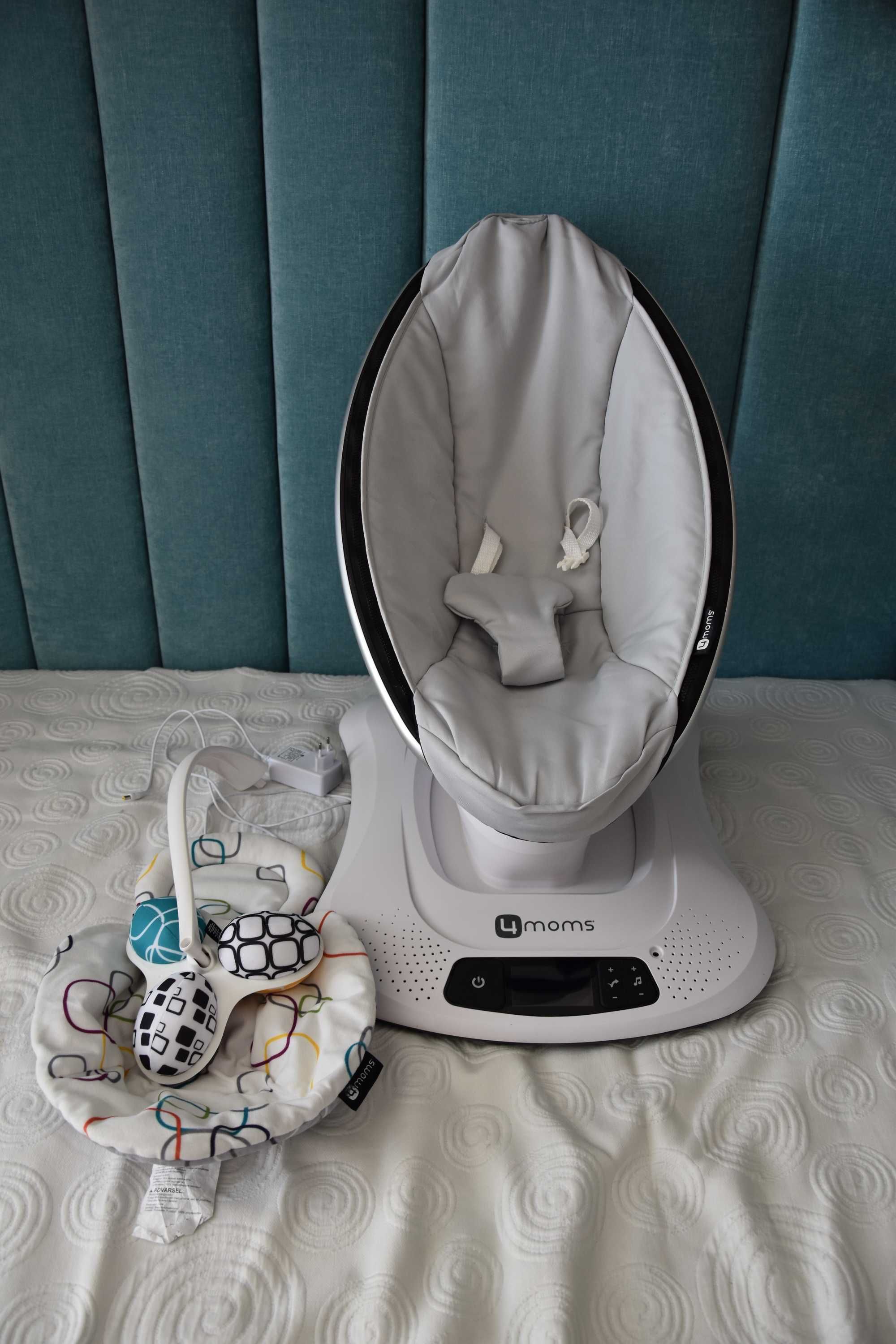 Електрическа бебешка люлка mamaRoo 4.0