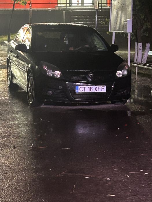 Opel vectra  1.8 16 valve 122 cp