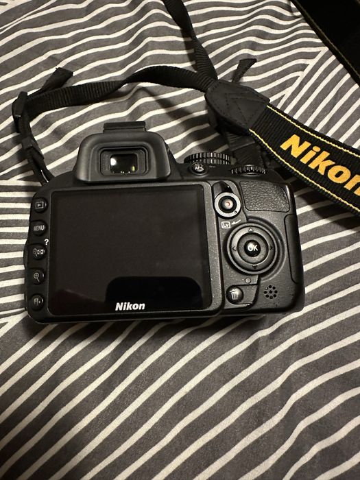 Vand Nikon D3100