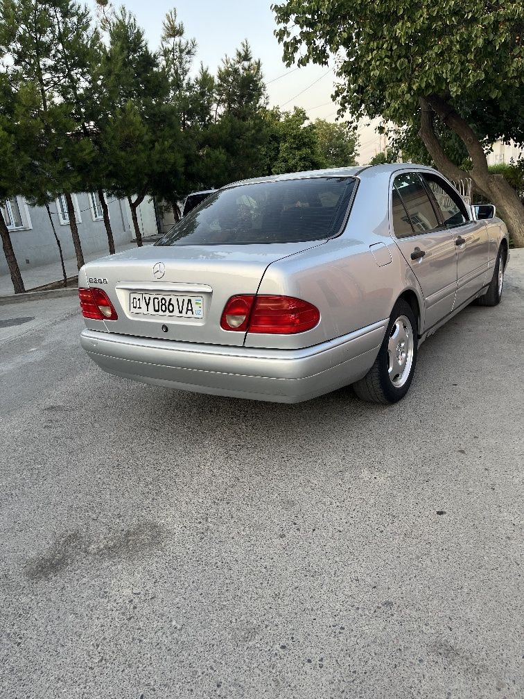 Mersedezbenz benz w 210