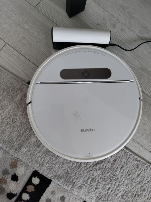 Aspirator robot Eureka