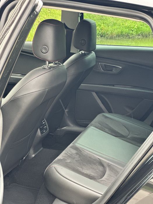 Seat leon FR 2.0D 184 cp top 2015