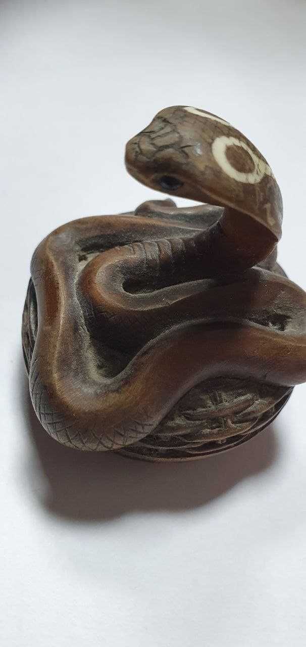 статуэтка ручной работы деревянная Змея Кобра