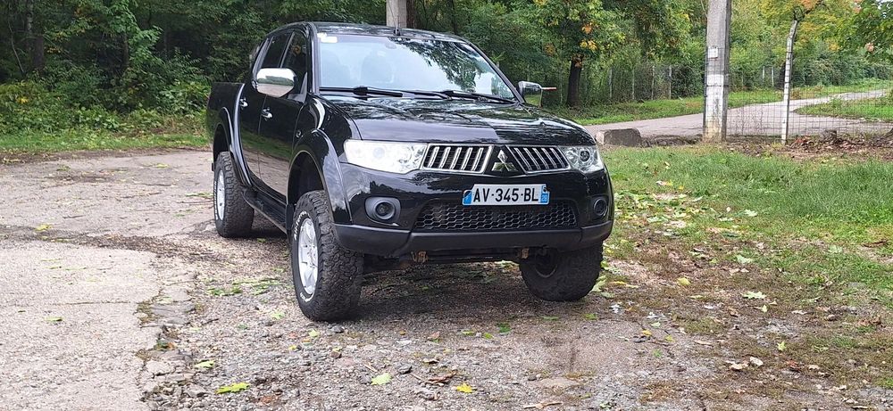 Mitsubishi L200 Mitsubishi L200 Triton 178cp
