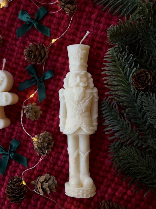 Уникални соеви свещи-подаръчета за гости