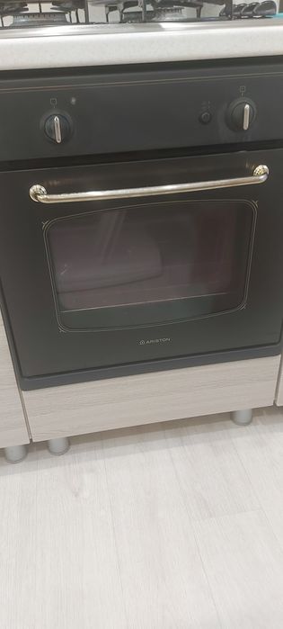 Продам духовой шкаф