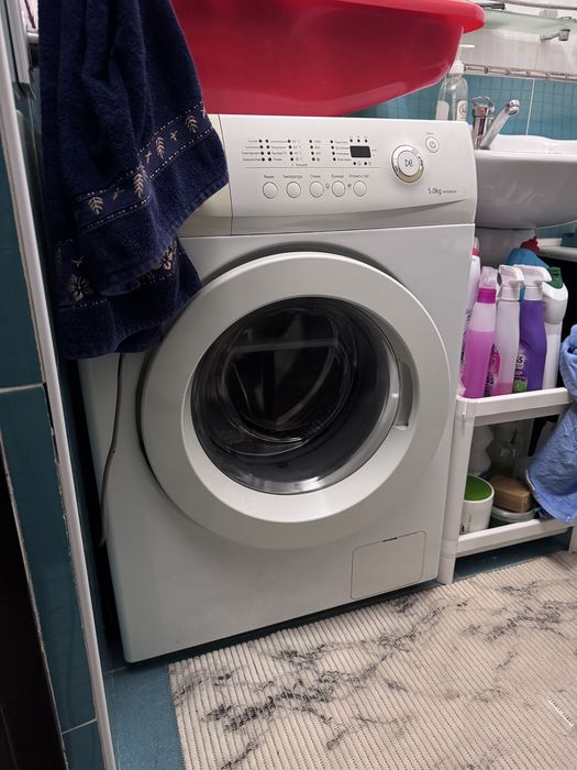 Прожается стиральная машина Samsung 5кг бу