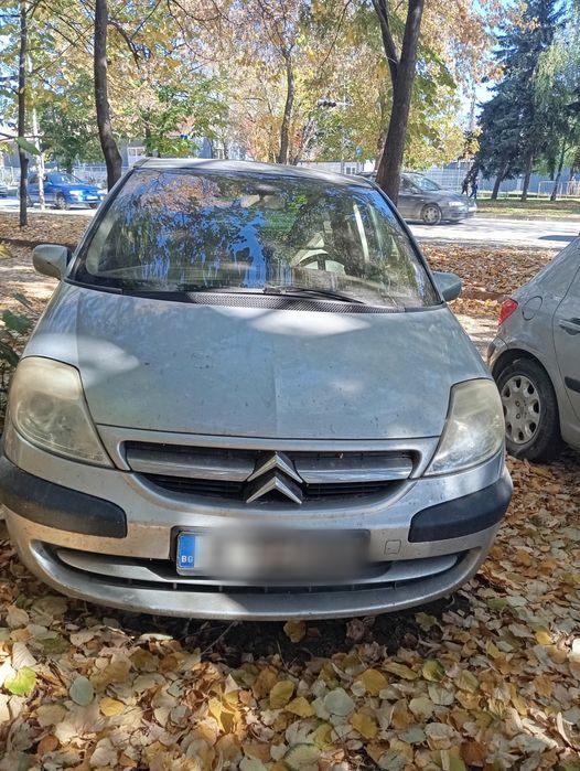 Автомобил citroen c8