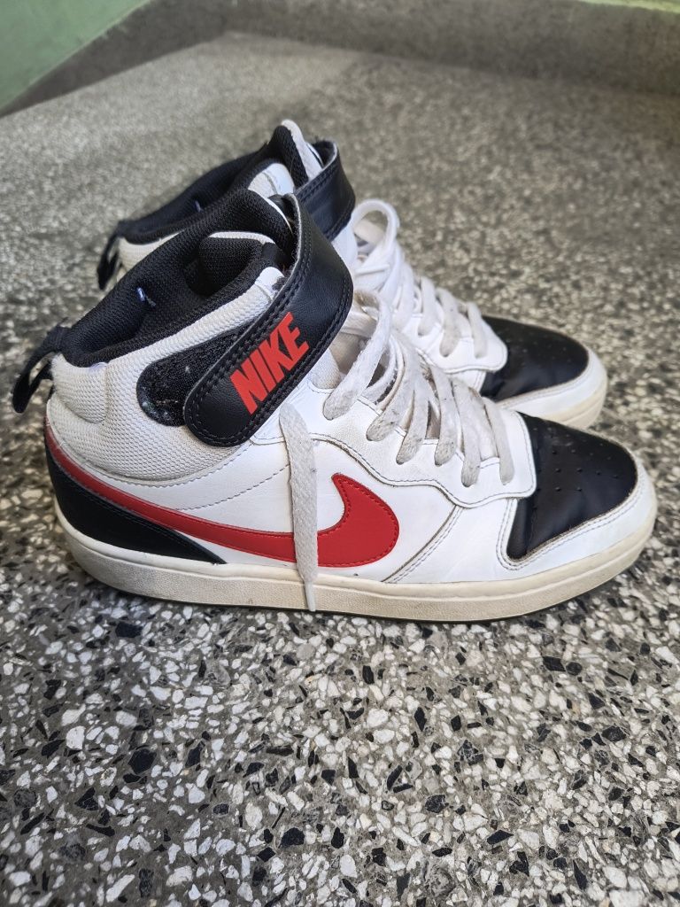 Зимни маратонки Nike, номер 40 (25 см)