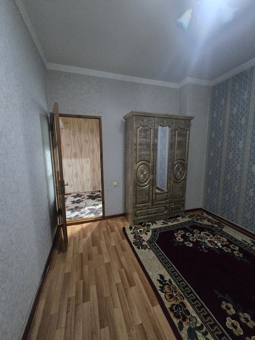 Срочно  сдаётся  квартира  сергели  6 4 ком семья  зади  машина  базар