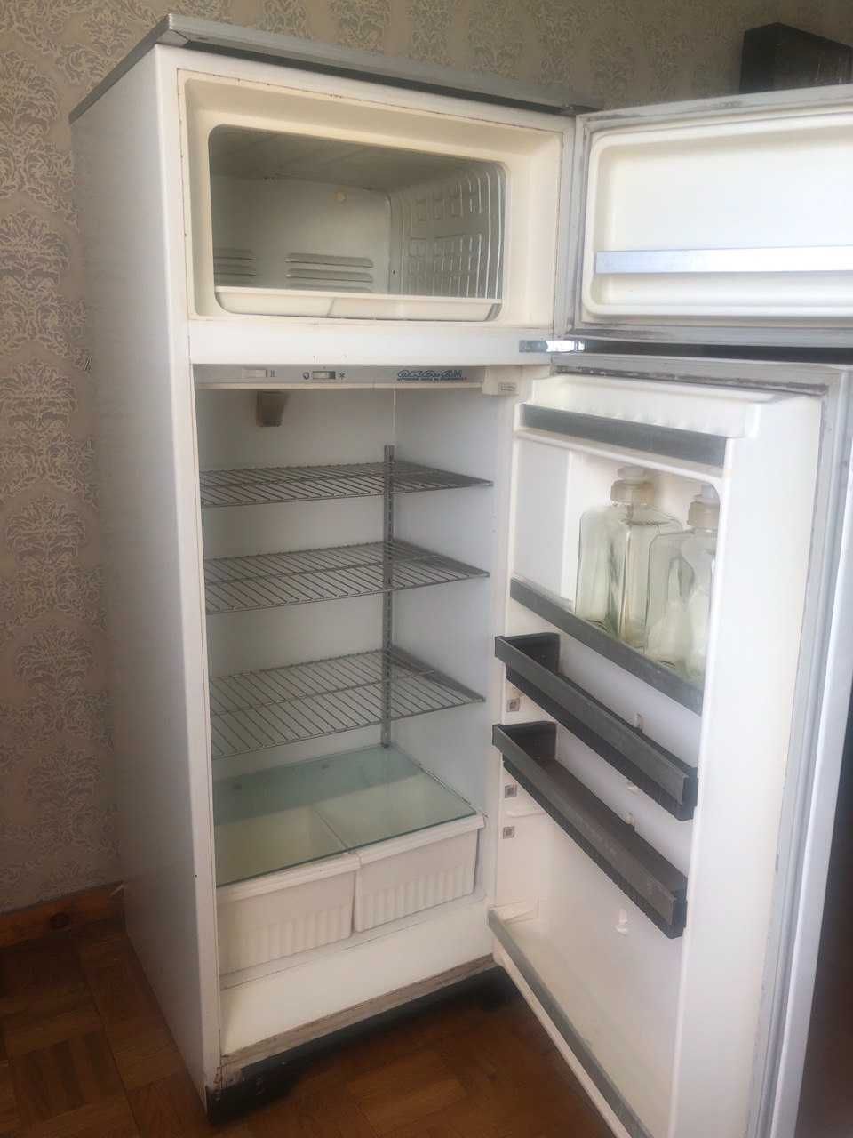 Продам холодильник ОКА-6М