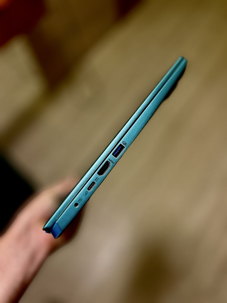 ультрабук  Acer Swift 3 16 ГБ ОЗУ  SSD 512 ГБ обмен на Айфон