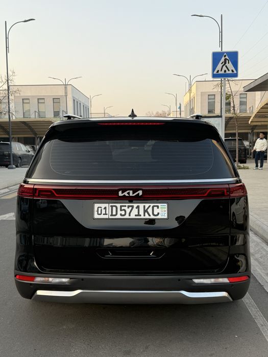 Срочно Продается Kia Karnival 2023