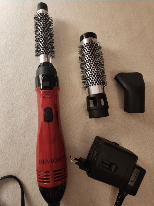 Perie cu uscare Revlon