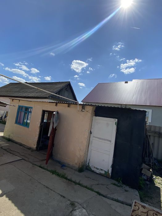 Здраствуйте продается дом в районе онкологие все вопросы по ватсапу