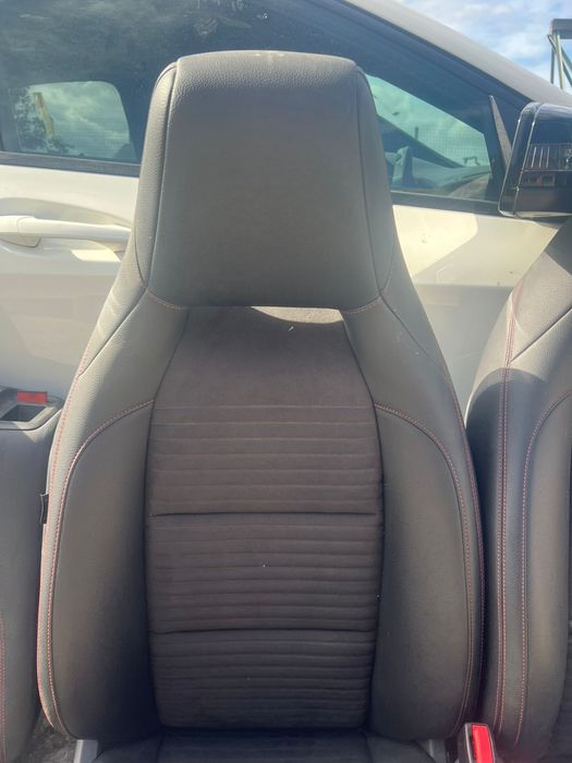 Кожен салон с алкантар Amg W176 Mercedes A clasa н 567 facelift