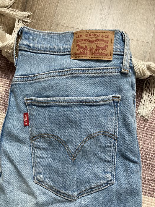 Дънки дамски на Levis