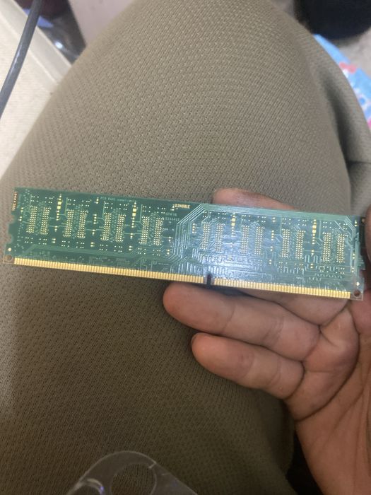 Ddr3 2 плашки по 4 гб б/у в отличном состоянии