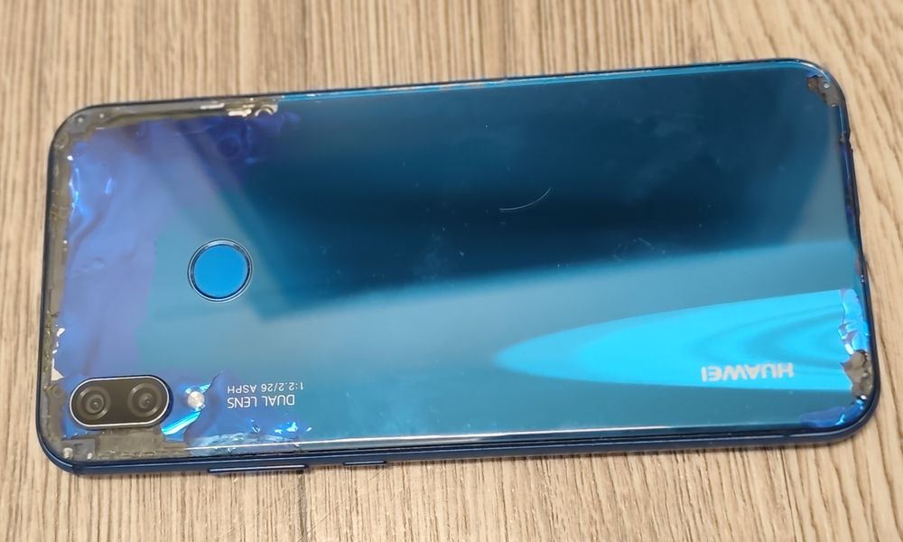 Huawei P30 lite Peacock Blue - defect