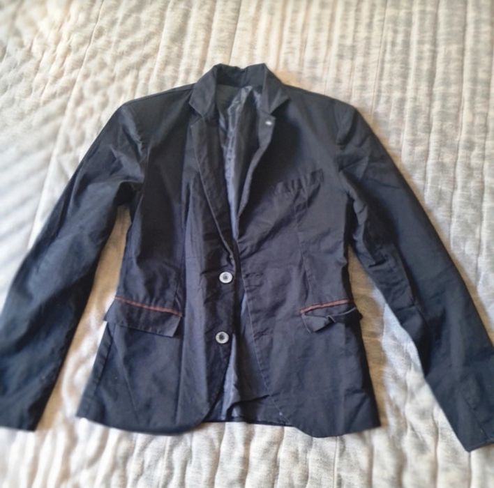 Sacou purtat o singura data