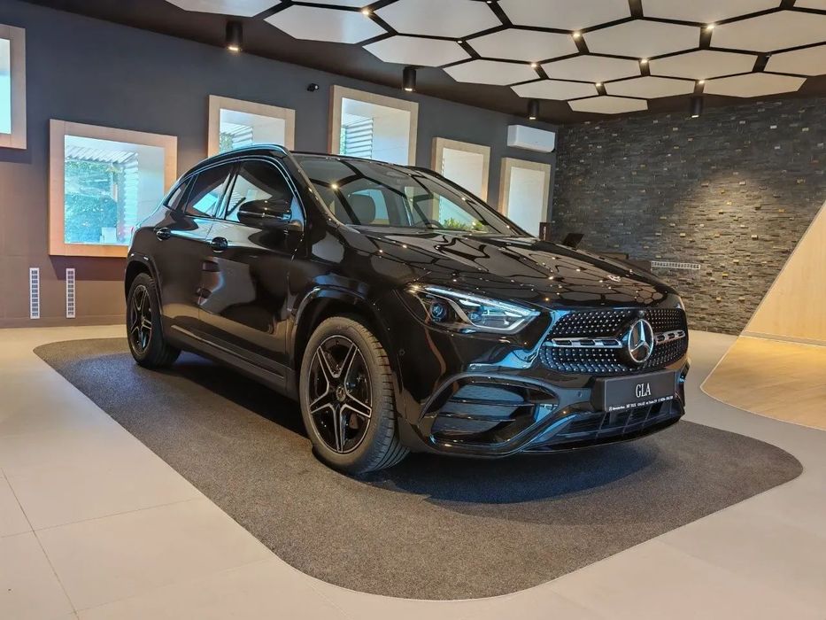 Mercedes-Benz GLA GLA 200d / AMG Advanced
