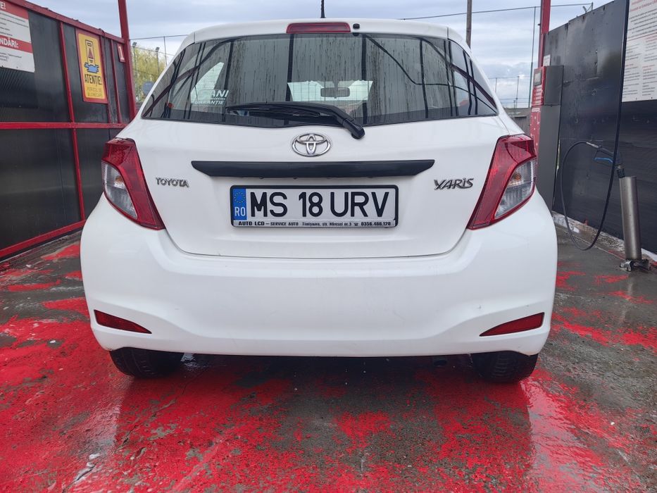 Toyota yaris 2013