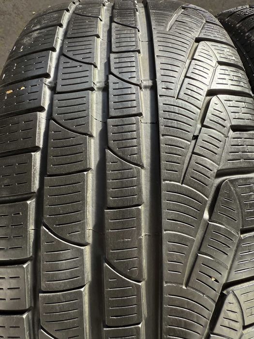 2x Anvelope Iarna 245/45 R18 - Pirelli Sotto Zero Serie 2 Rsc runflat